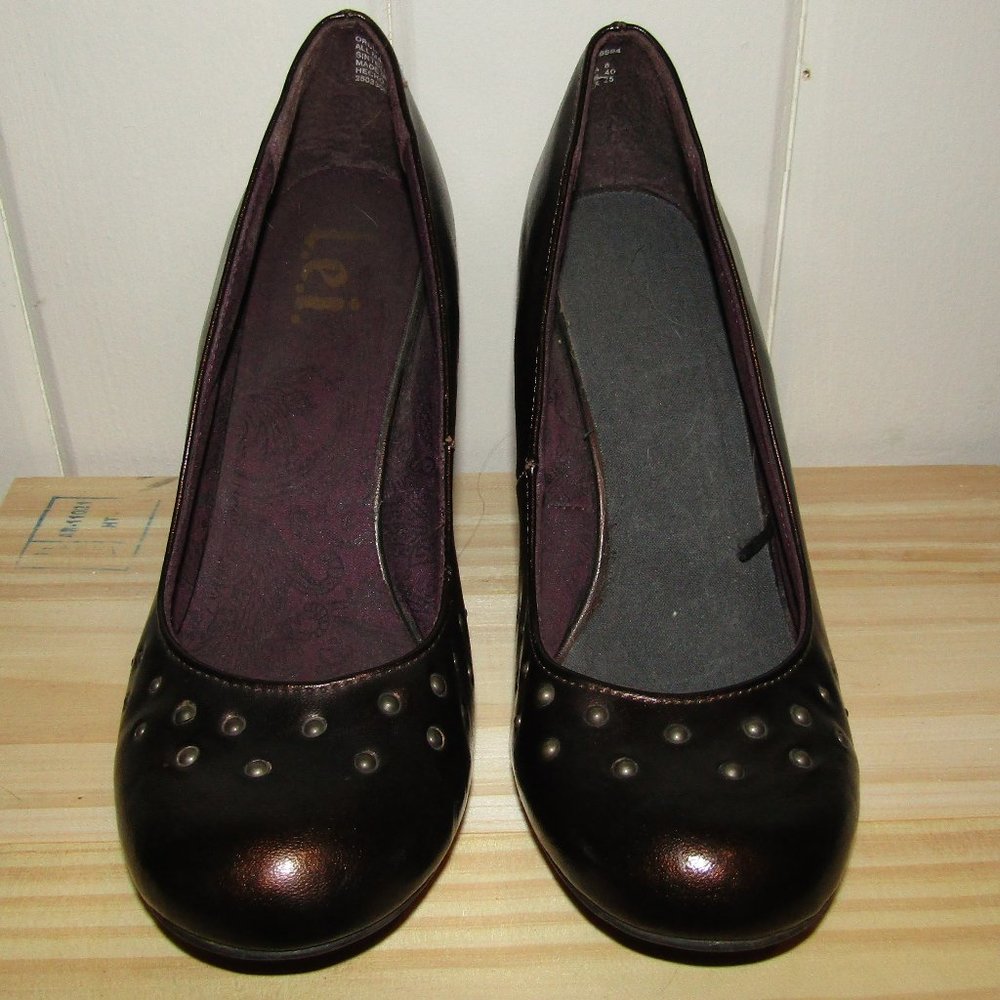 brown heels